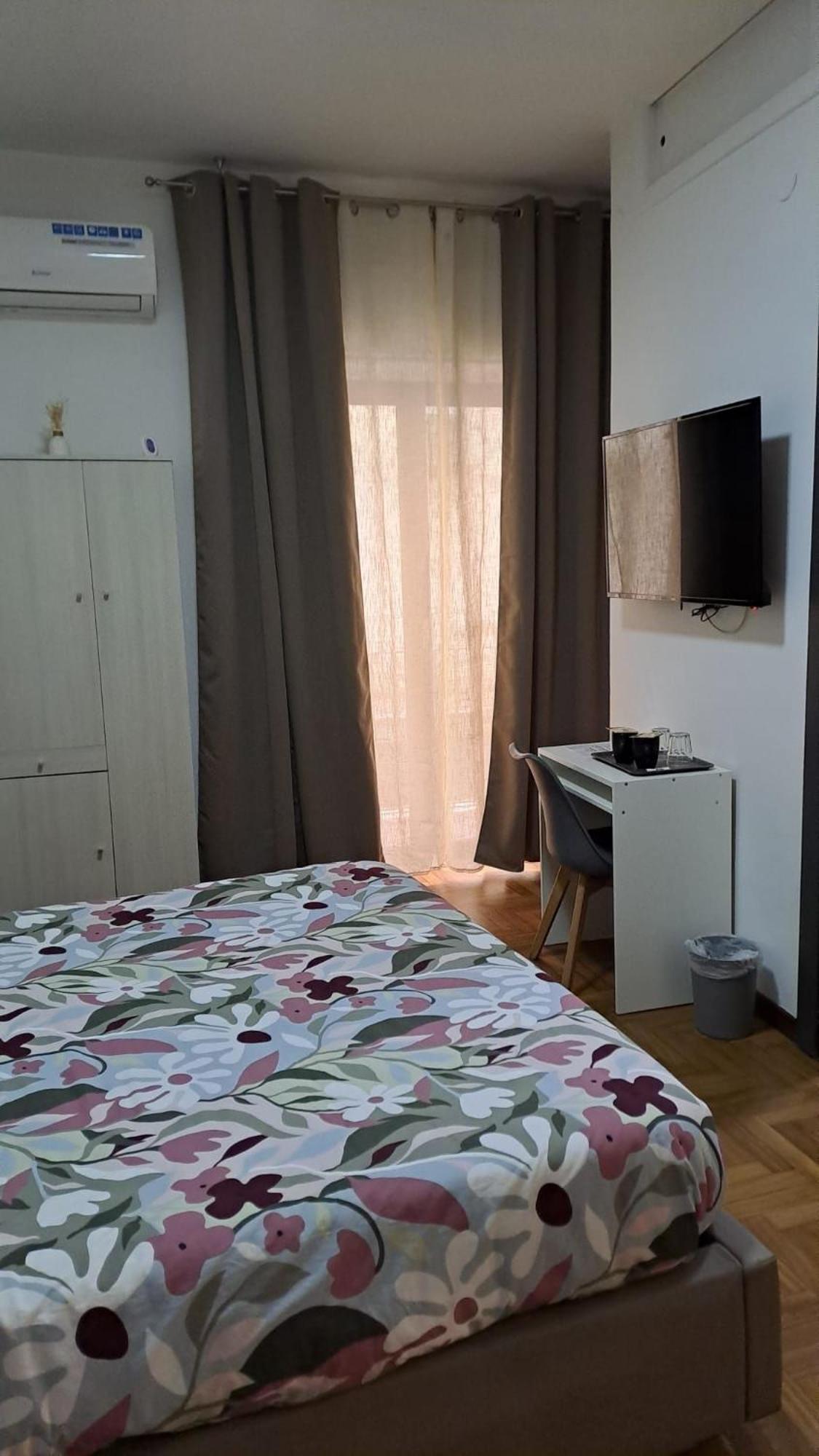 Affittacamere Royal Poerio Napoli